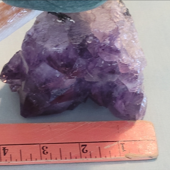 GORGEOUS AMETHYST AND NATURAL GEMSTONES BIRD. - Picture 3 of 11